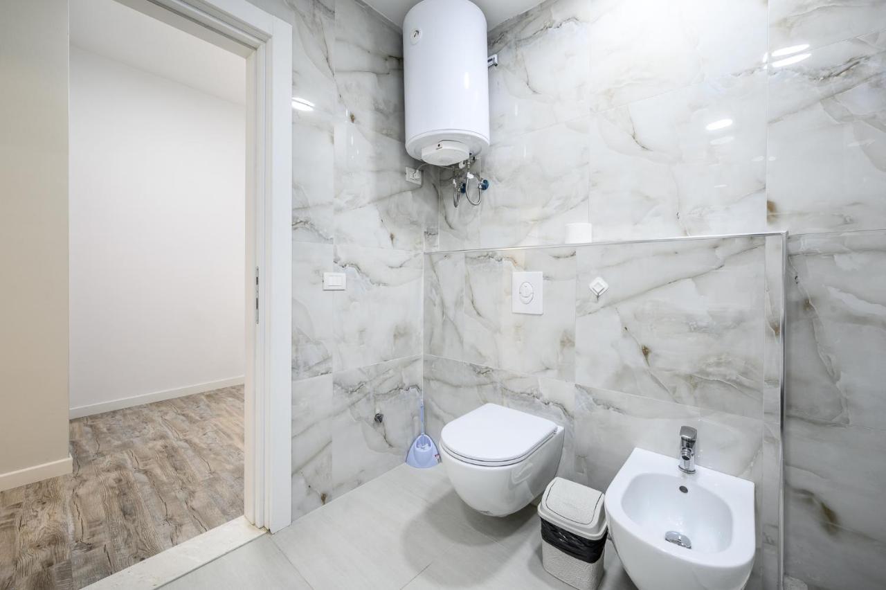 Miku Apartment-City Walk 1Bd Stylish Apartment ติรานา ภายนอก รูปภาพ