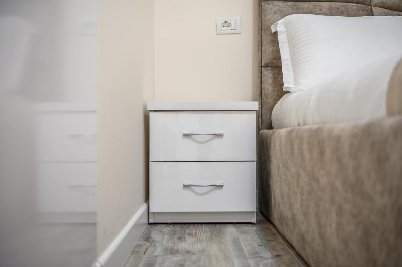 Miku Apartment-City Walk 1Bd Stylish Apartment ติรานา ภายนอก รูปภาพ